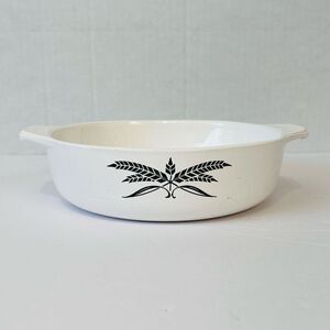 VTG Anchor Hocking Black Wheat Casserole Dish   GUC